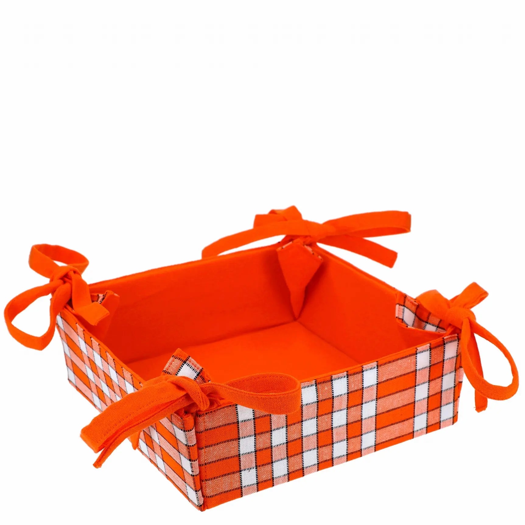Corbeille à pain en tissu à carreaux orange et blanc, élégante et réversible, idéale pour le pain, les fruits ou les œufs.