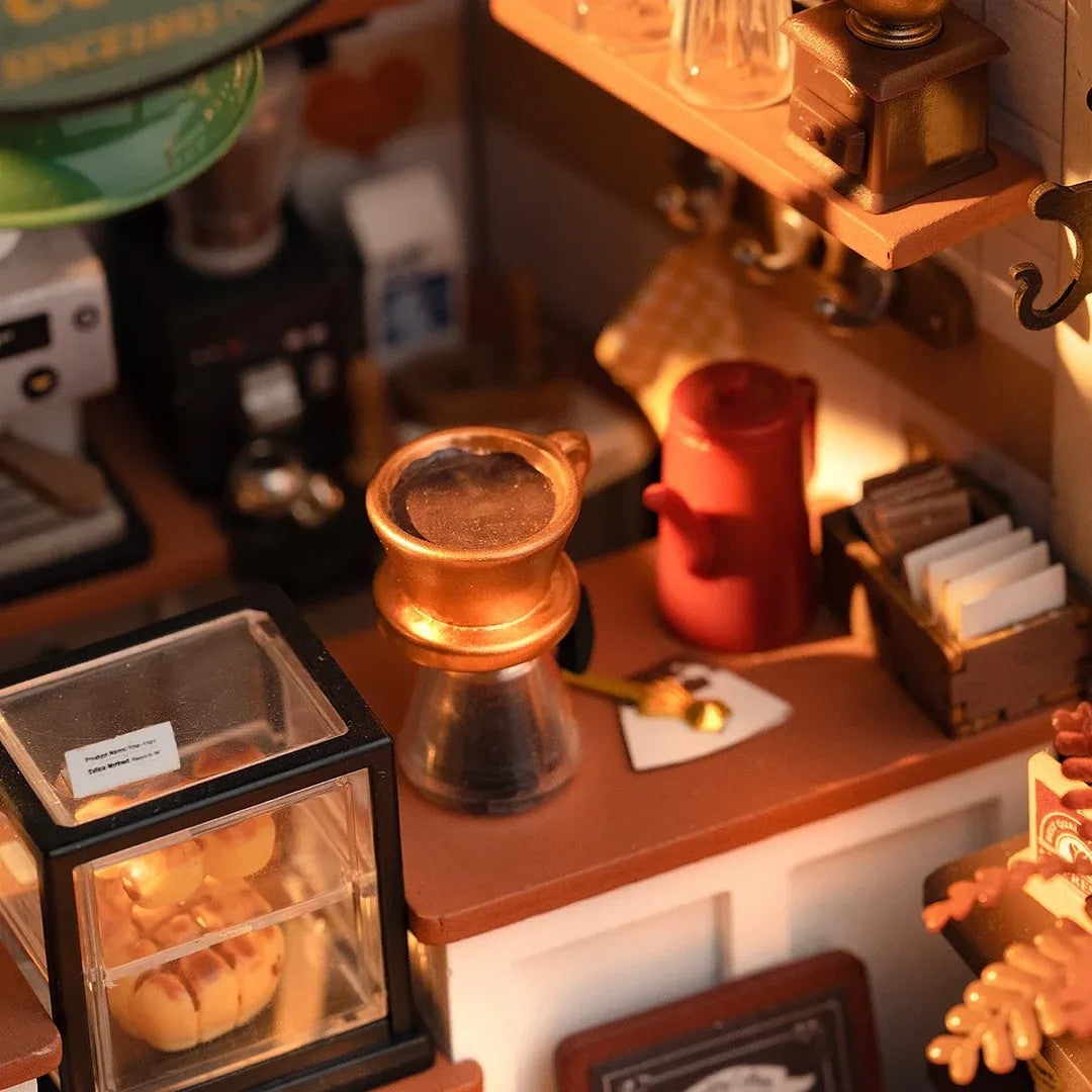 Kit de Maison Miniature DIY – NO.17 Café DG162