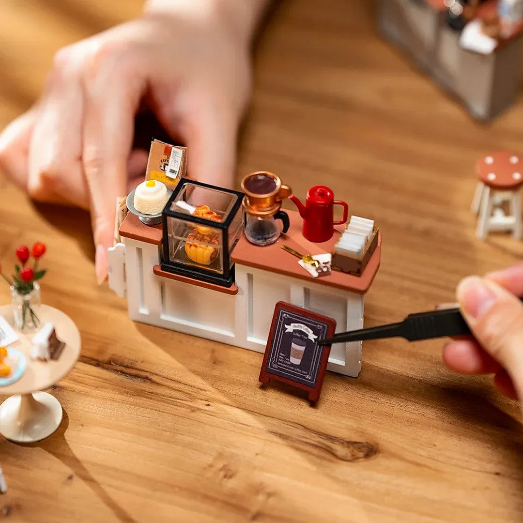 Kit de Maison Miniature DIY – NO.17 Café DG162