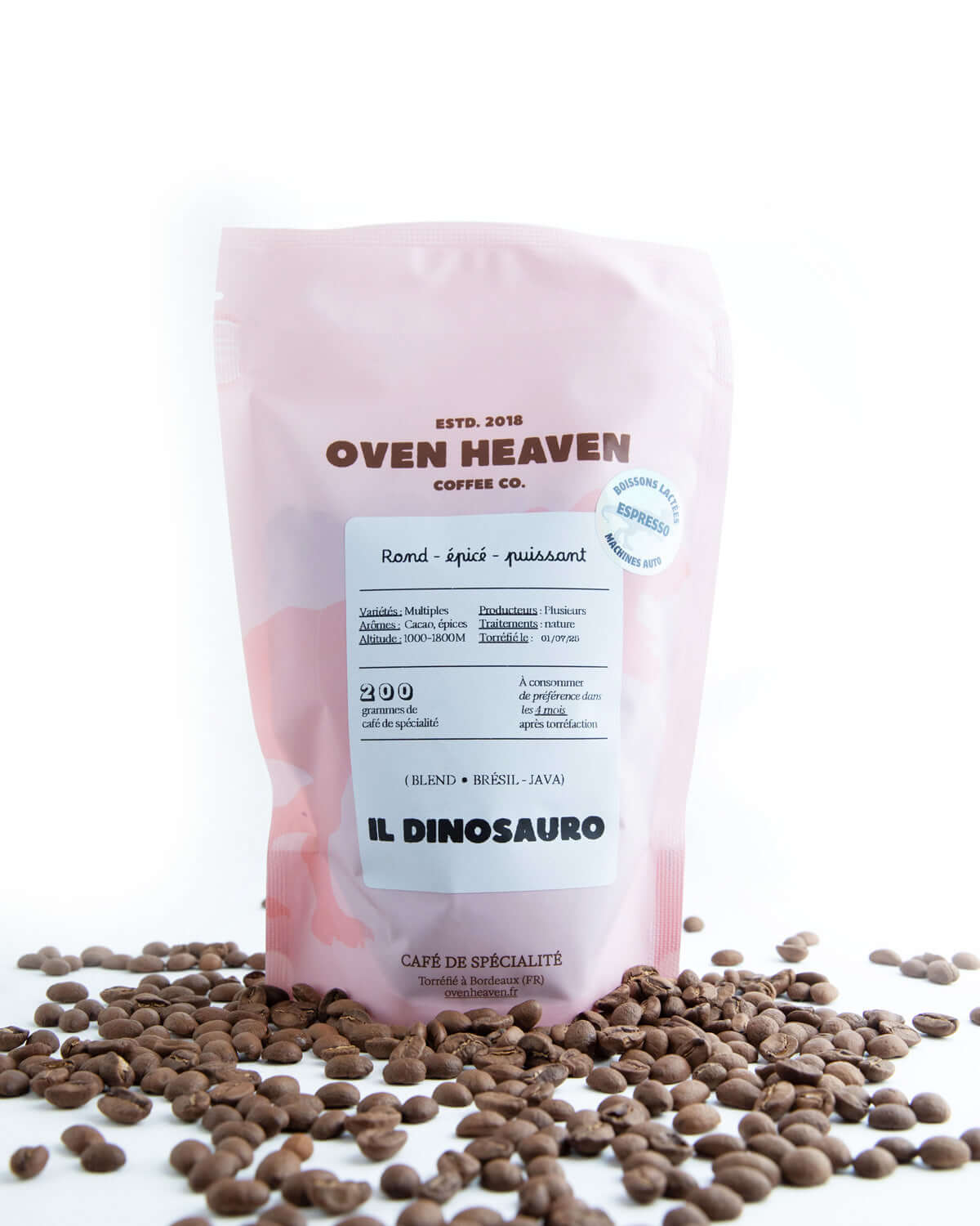 Paquet de café en grains Il Dinosauro par Oven Heaven, mélange corsé avec grains du Brésil et robusta rwandais, entouré de grains de café.