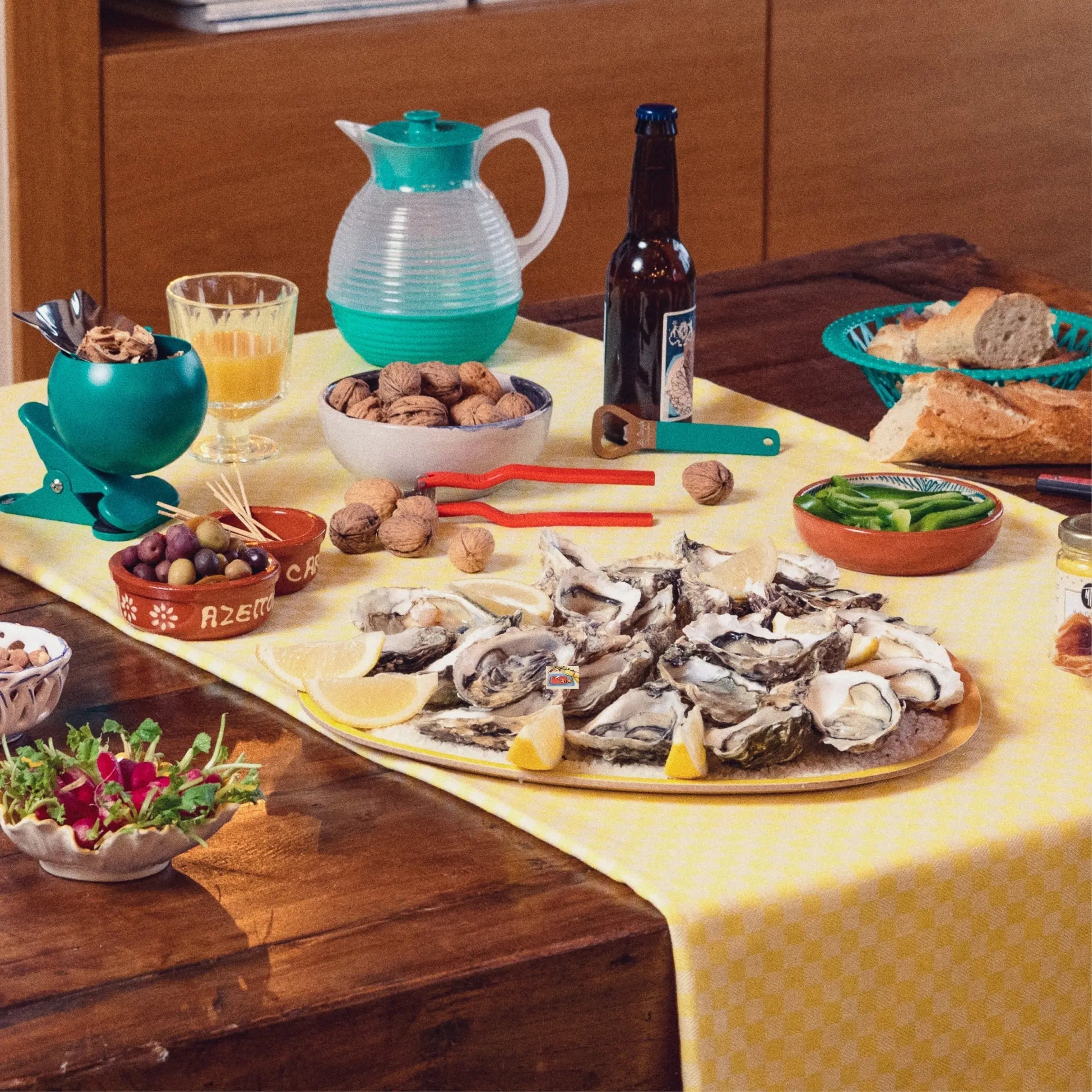 Comment créer une ambiance rétro pour vos repas - La Carafe
