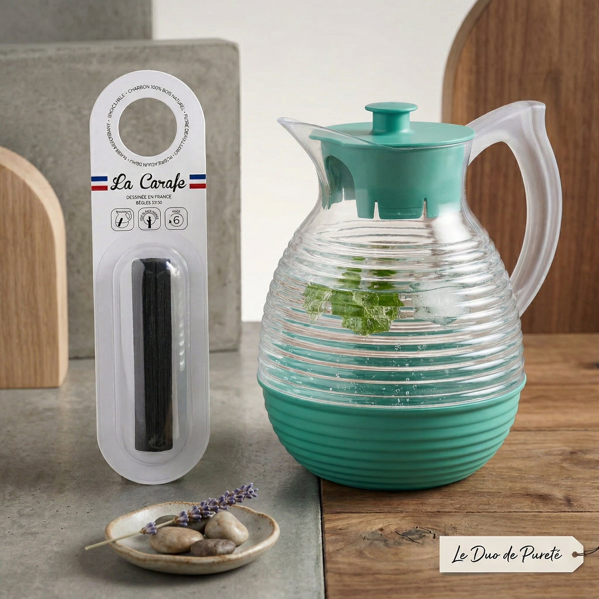 Carafe filtrante naturelle : carafe La Carafe avec bâton de charbon actif Binchotan