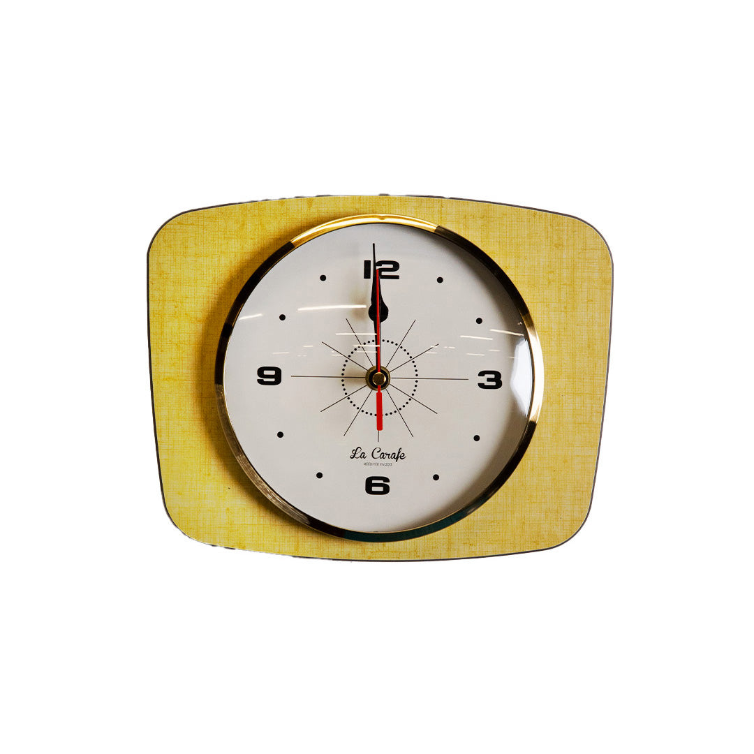 Horloge rectangulaire jaune vintage cadran beige