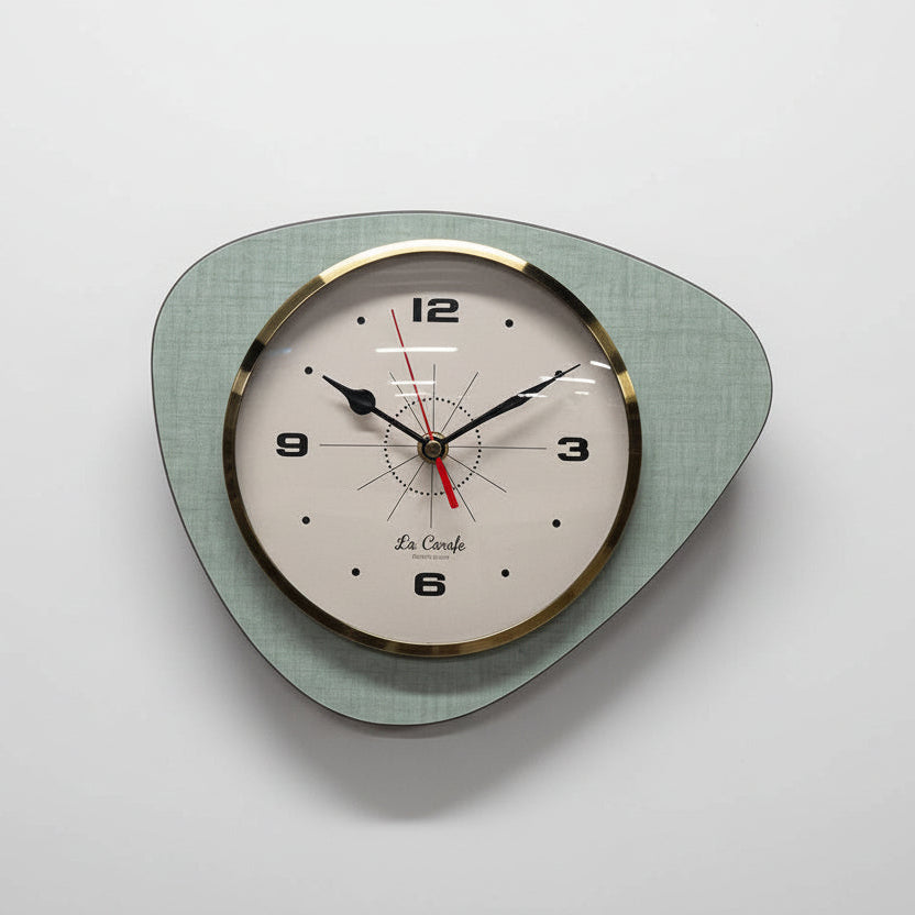 Horloge mediator vert vintage cadran beige style années 50-70, décoration maison rétro authentique La Carafe.