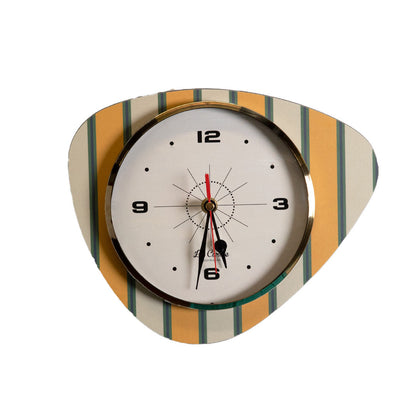 Horloge mediator motif rayures fond beige