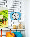 Horloge rectangulaire bleu vintage cadran beige – La Carafe