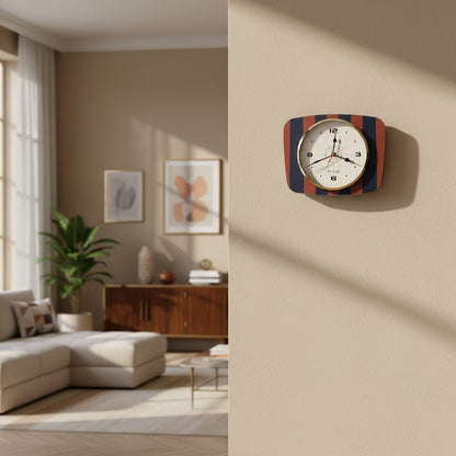 Horloge murale rectangulaire motif rayures bleu marine / rouge bordeaux – Cadran beige - La Carafe