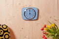 Horloge des Marées Bleu Azur Vintage – Pendule à Marée Cadran Uni bleu rétro années 50-70 décoration maison vintage