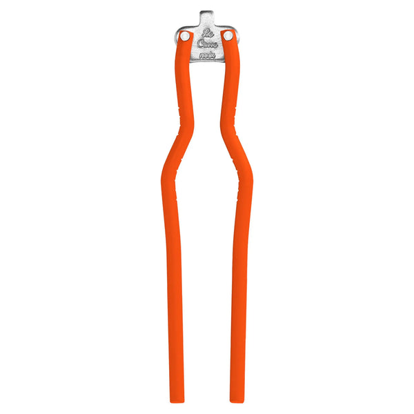 Le casse noix vintage La Carafe, outil solide années 50-70, accessoires cuisine rétro avec poignées orange design rétro.