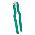 Le casse noix vintage vert rétro années 50-70, outil robuste pour décoration maison et cuisine vintage.