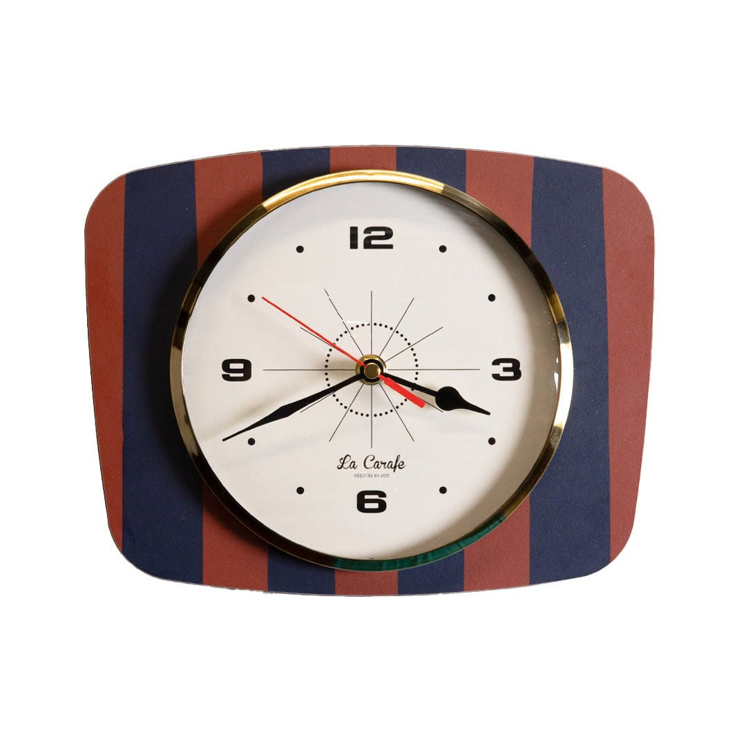 Horloge Murale Rectangulaire Rayures Bleu Marine Rouge – Cadran Beige vintage années 50-70, décoration maison rétro authentique.