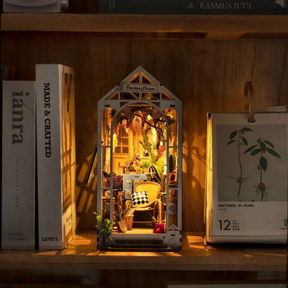 Insert de Bibliothèque Book Nook – Holiday Garden House TGB06