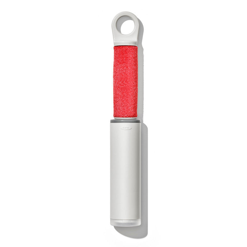 Brosse anti-peluches vêtements OXO avec étui
