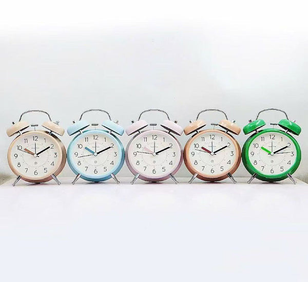 Réveils double cloches série pastel : champagne doré, bleu ciel, rose poudré, caramel et vert émeraude